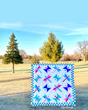 Load image into Gallery viewer, Dragonfly Lake Quilt Kit for Suzy Quilts | Cool Eye Candy