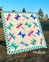 Load image into Gallery viewer, Dragonfly Lake Quilt Kit for Suzy Quilts | Cool Eye Candy