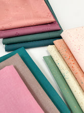 Load image into Gallery viewer, Starling Quilt by Suzy Quilts | Throw-Size Quilt Top Kit | Sedum Garden