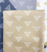 Load image into Gallery viewer, Albite Latte - Prisma Elements