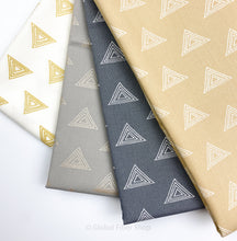 Load image into Gallery viewer, Albite Latte - Prisma Elements