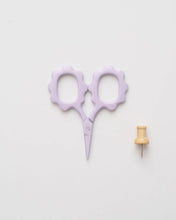 Load image into Gallery viewer, Lavender Scallop Handle Embroidery Scissors
