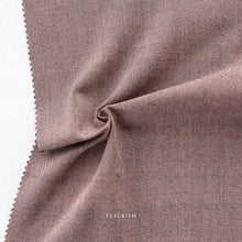 Load image into Gallery viewer, Everyday Chambray features a cotton/bamboo blend that makes for a dreamy soft hand. Available at globalfibershop.com.
